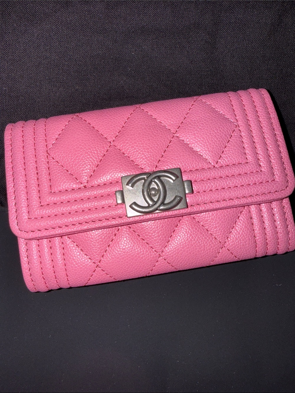 CHANEL Pink Quilted Caviar Leather Wallet with Silver CC Twist **BRAND NEW**